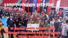 Halk oyunlarında Denizli’ye Türkiye şampiyonluğunu getirdiler.